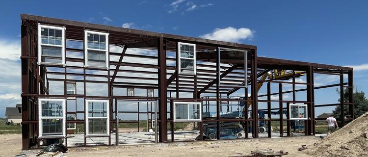steel construction of barndominium